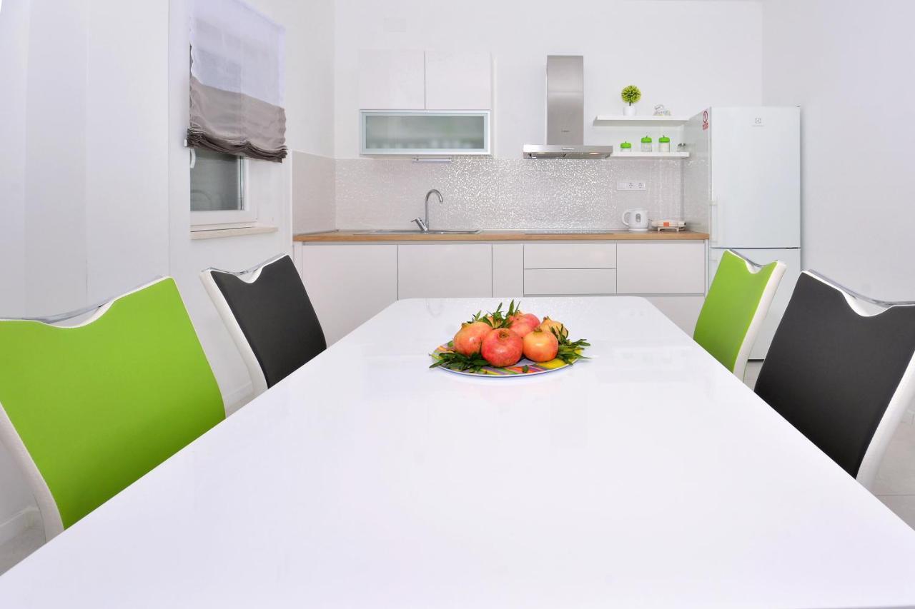 Seas The Day Apartments Podstrana Ngoại thất bức ảnh