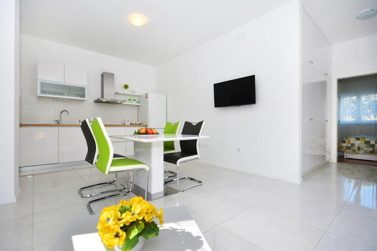 Seas The Day Apartments Podstrana Ngoại thất bức ảnh