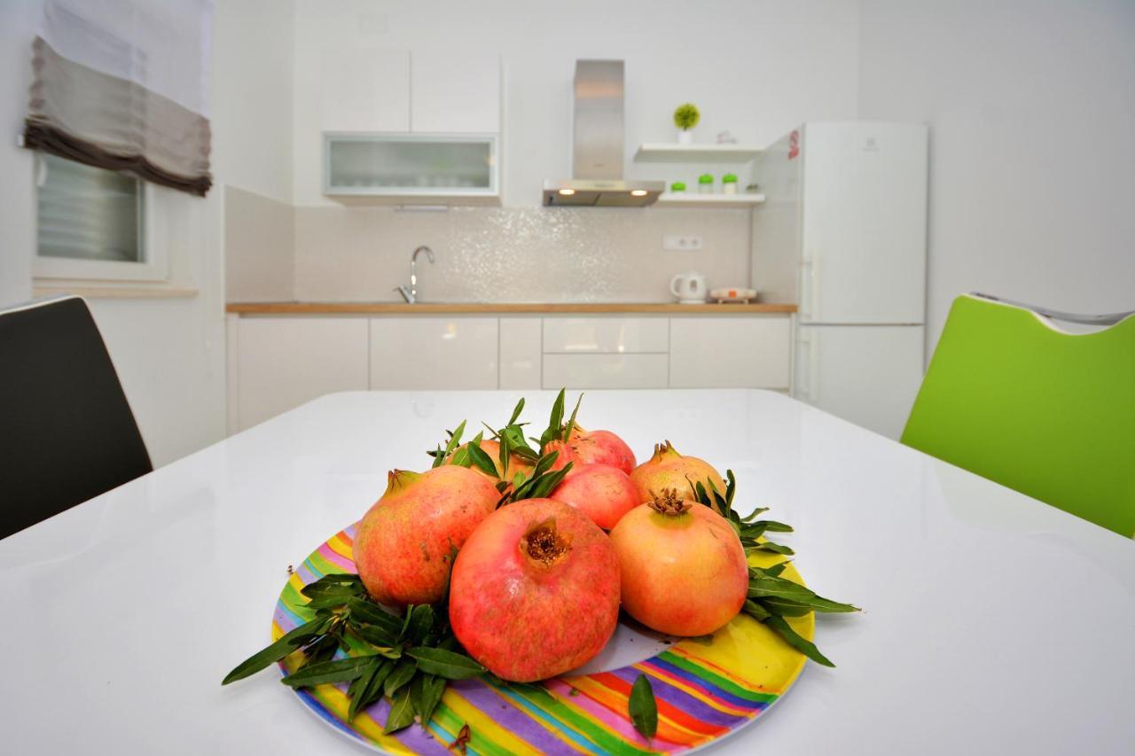 Seas The Day Apartments Podstrana Ngoại thất bức ảnh