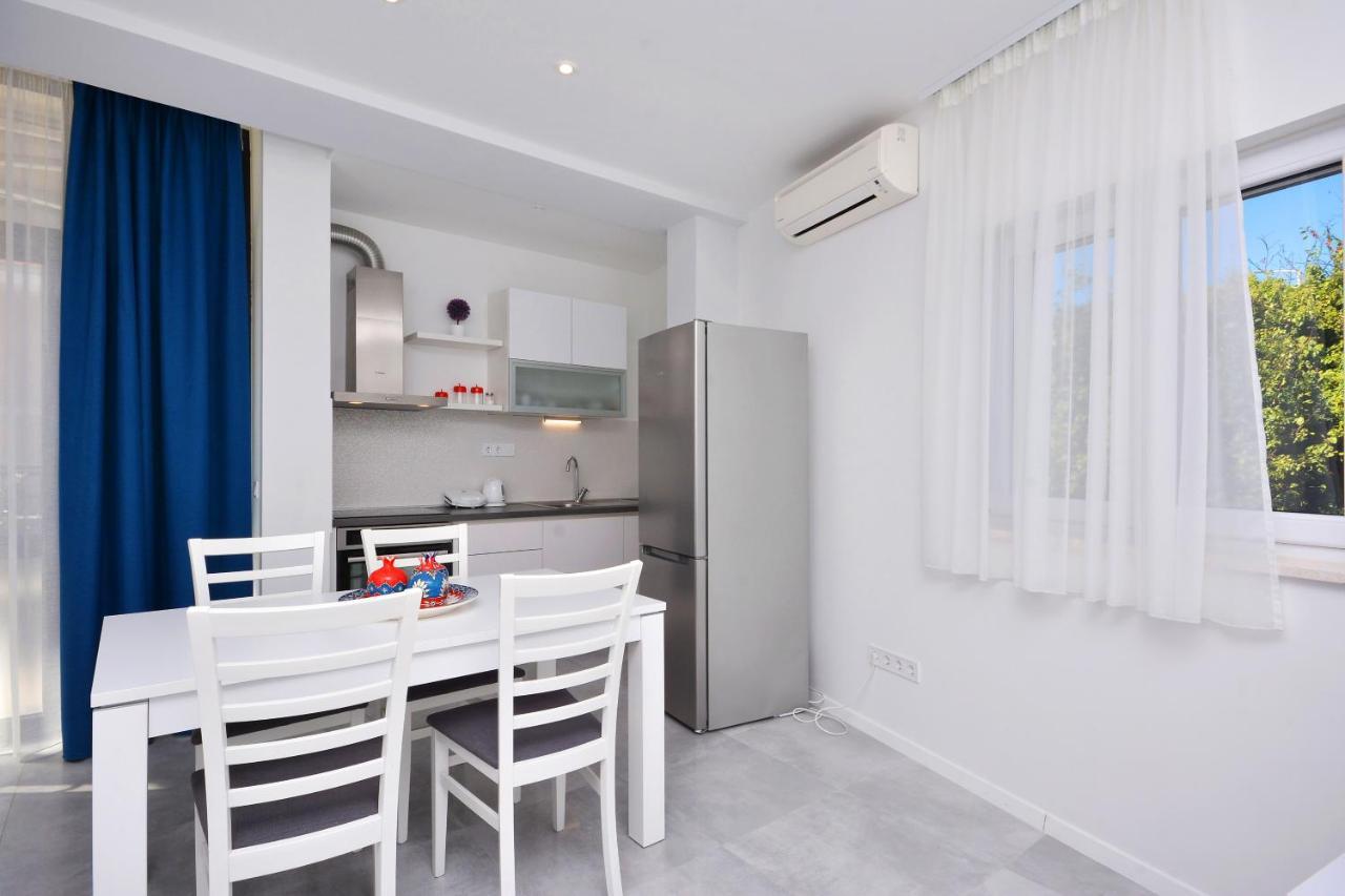Seas The Day Apartments Podstrana Ngoại thất bức ảnh
