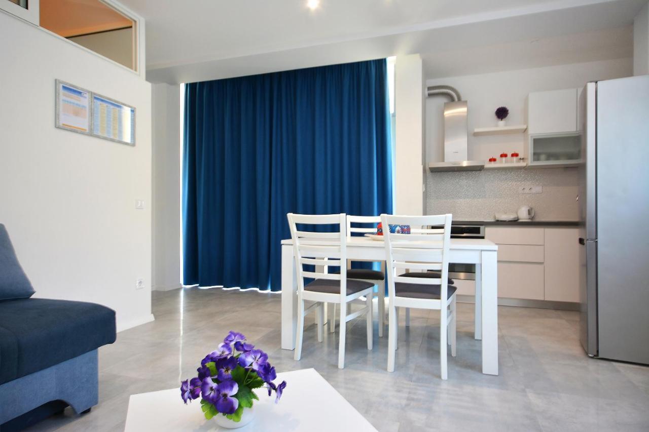 Seas The Day Apartments Podstrana Ngoại thất bức ảnh