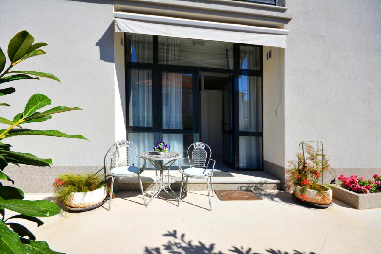 Seas The Day Apartments Podstrana Ngoại thất bức ảnh