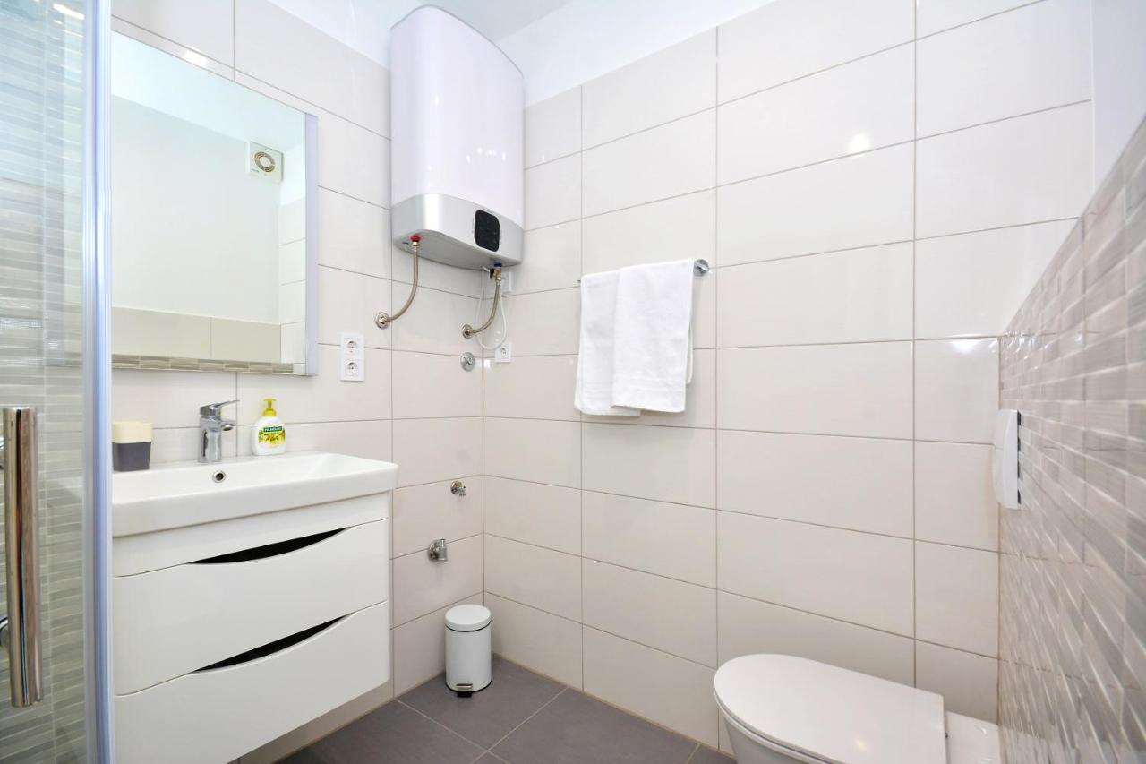 Seas The Day Apartments Podstrana Ngoại thất bức ảnh
